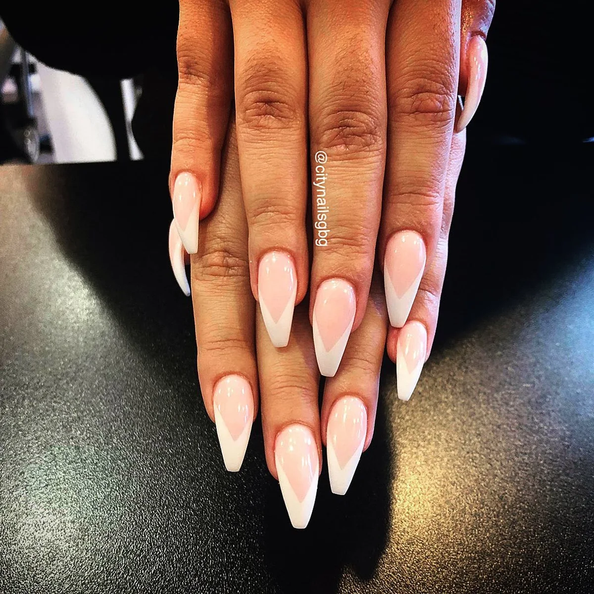 Resultatbild 1 från Aura Nails