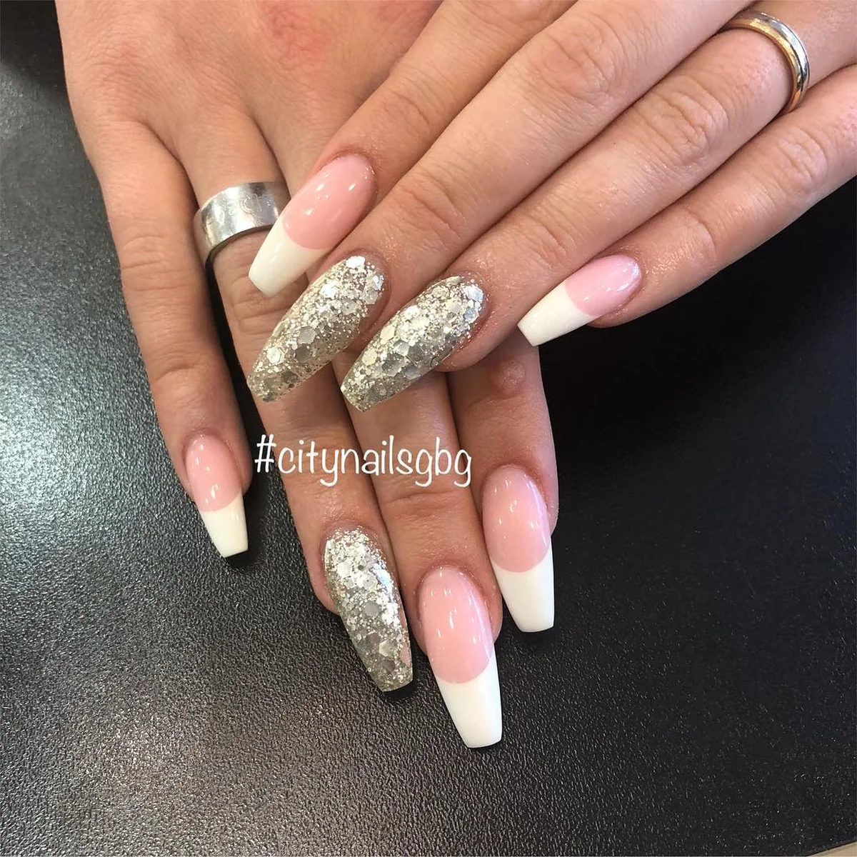 Resultatbild 7 från Aura Nails